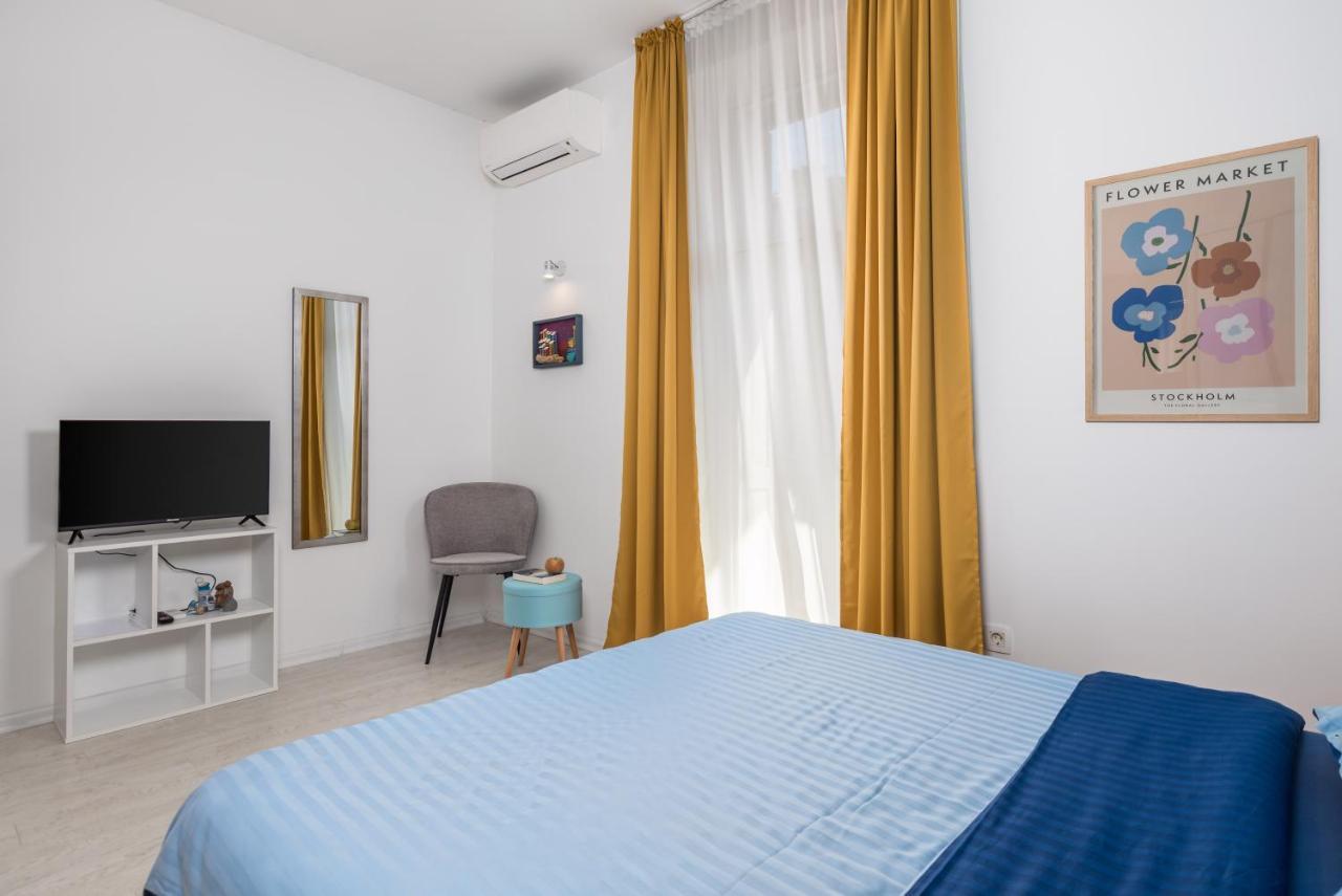 Studio Apartments Fran'S Rijeka Extérieur photo