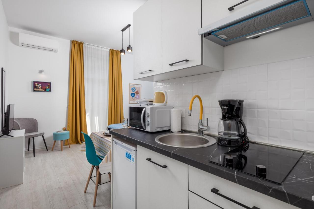Studio Apartments Fran'S Rijeka Extérieur photo