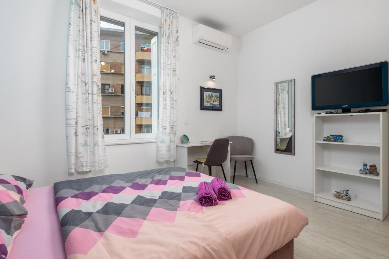 Studio Apartments Fran'S Rijeka Extérieur photo